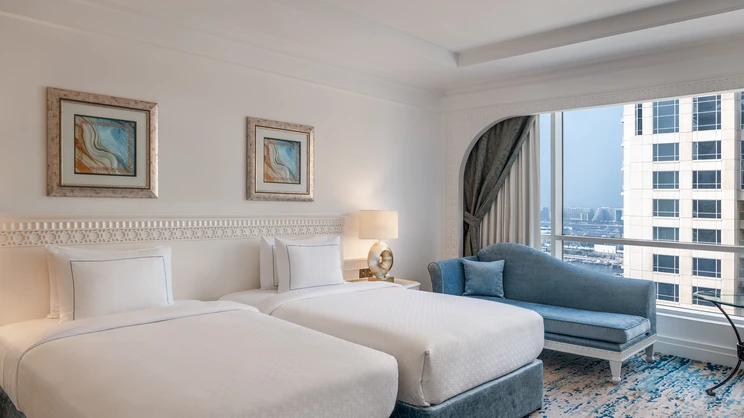 Al Habtoor Grand Resort, Autograph Collection